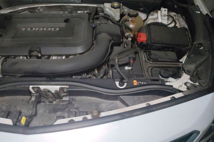 Used Cadillac XT4 2018 28T Two-Wheel Drive Leading Version Engine Bay Left