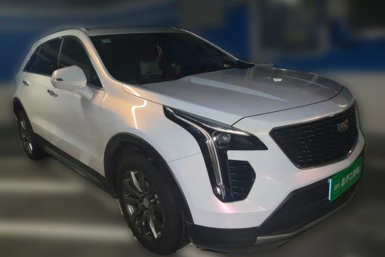 Used Cadillac XT4 2018 28T Two-Wheel Drive Leading Version Front Right 45 Deg