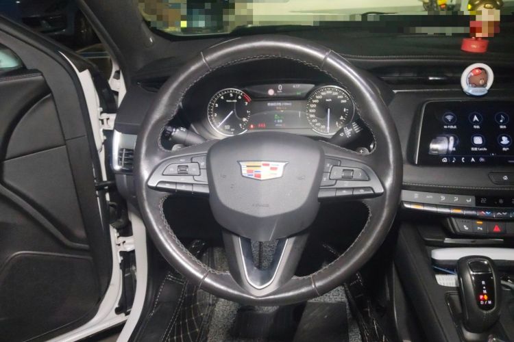 Used Cadillac XT4 2018 28T Two-Wheel Drive Leading Version Steering Wheel