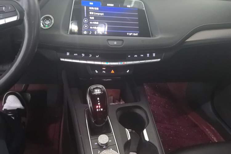 Used Cadillac XT4 2018 28T Two-Wheel-Drive Luxury Model Audio And AC Panel