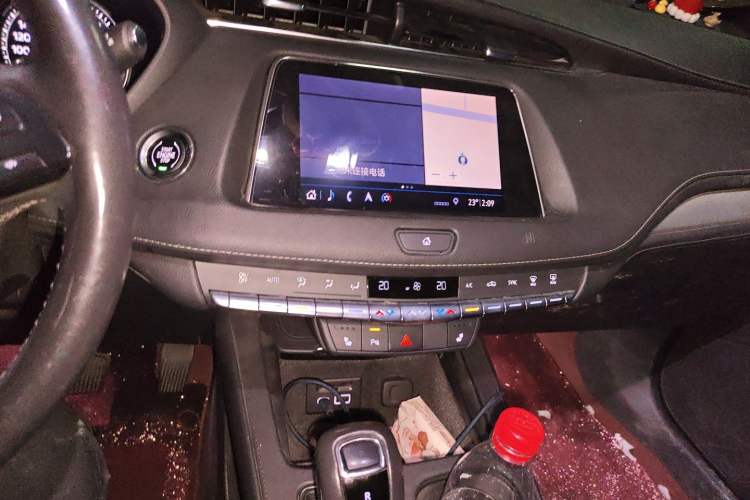 Used Cadillac XT4 2018 28T Two-Wheel Drive Leading Version Audio And AC Panel