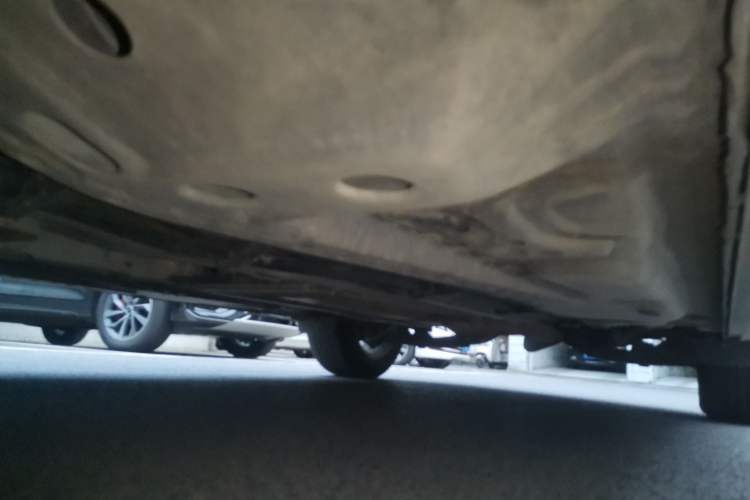 Used Cadillac XT4 2018 28T Two-Wheel Drive Tech Version Chassis Front Left