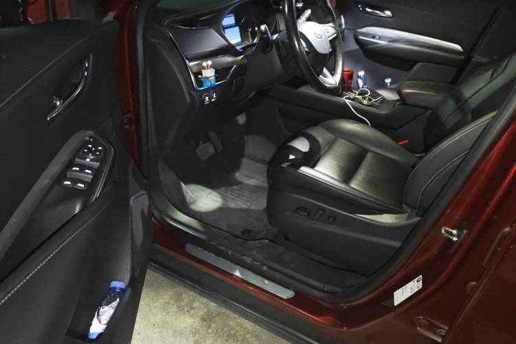 Used Cadillac XT4 2018 28T Two-Wheel Drive Leading Version Driver Seat