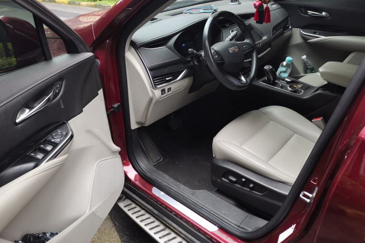Used Cadillac XT4 2018 28T Four-Wheel Drive Leading Model Driver Seat