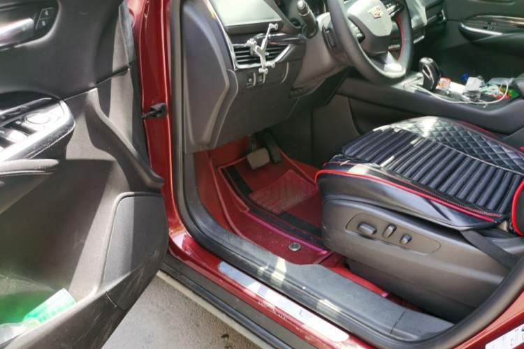 Used Cadillac XT4 2018 28T Two-Wheel Drive Tech Version Driver Seat