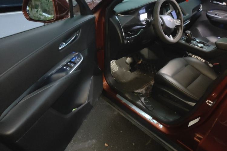 Used Cadillac XT4 2018 28T Two-Wheel Drive Tech Version Driver Seat