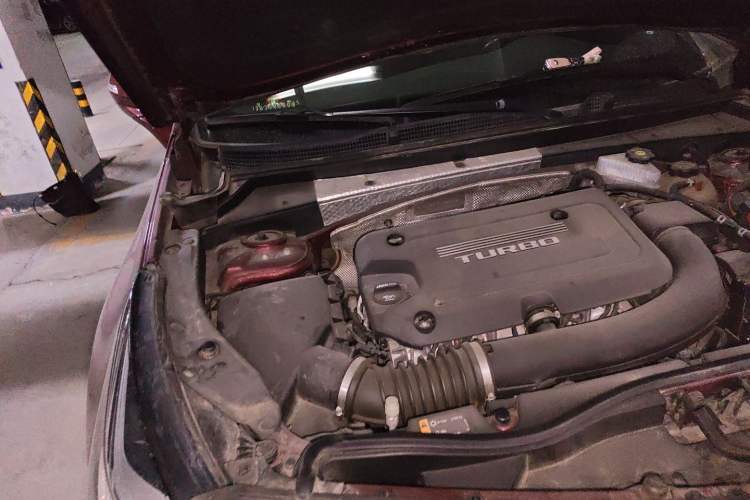 Used Cadillac XT4 2018 28T Two-Wheel Drive Leading Version Engine Bay Right