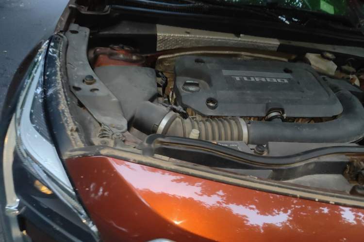 Used Cadillac XT4 2018 28T Two-Wheel Drive Tech Version Engine Bay Right