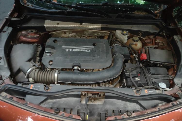 Used Cadillac XT4 2018 28T Two-Wheel Drive Tech Version Engine Bay
