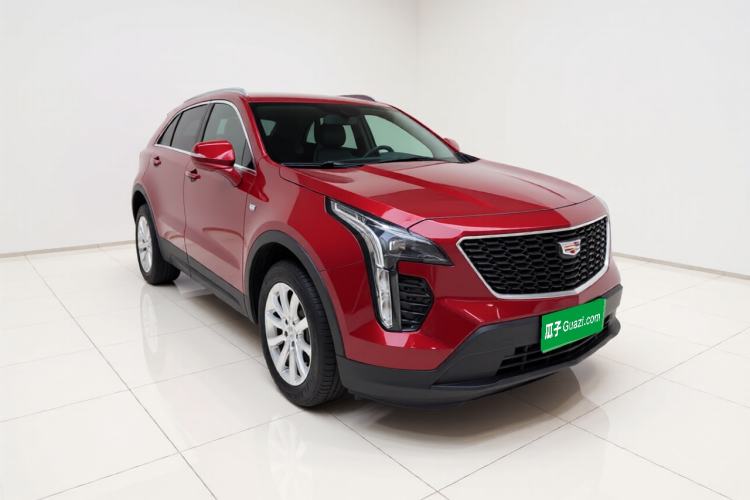 Used Cadillac XT4 2018 28T Two-Wheel Drive Tech Version Front Right 45 Deg