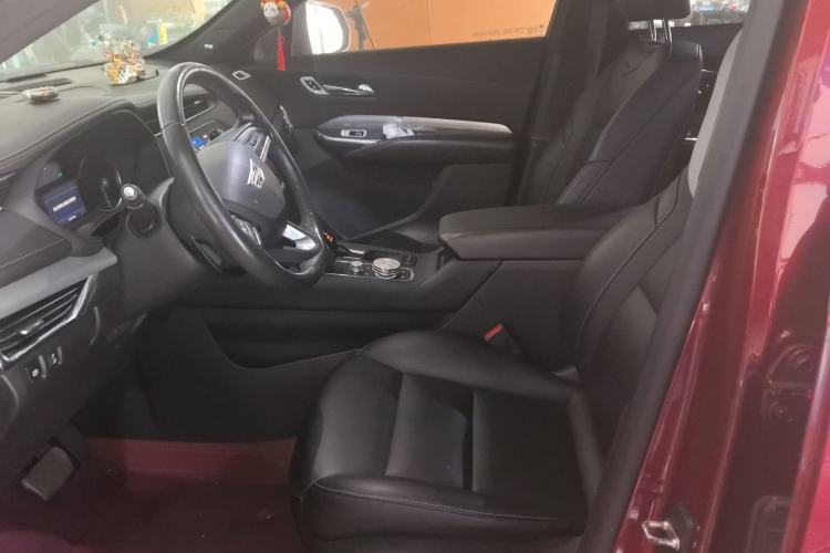 Used Cadillac XT4 2018 28T Two-Wheel-Drive Luxury Model Left Front Seat