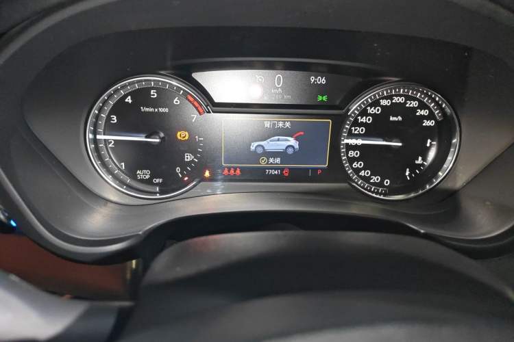 Used Cadillac XT4 2018 28T Two-Wheel Drive Leading Version Odometer Close Up
