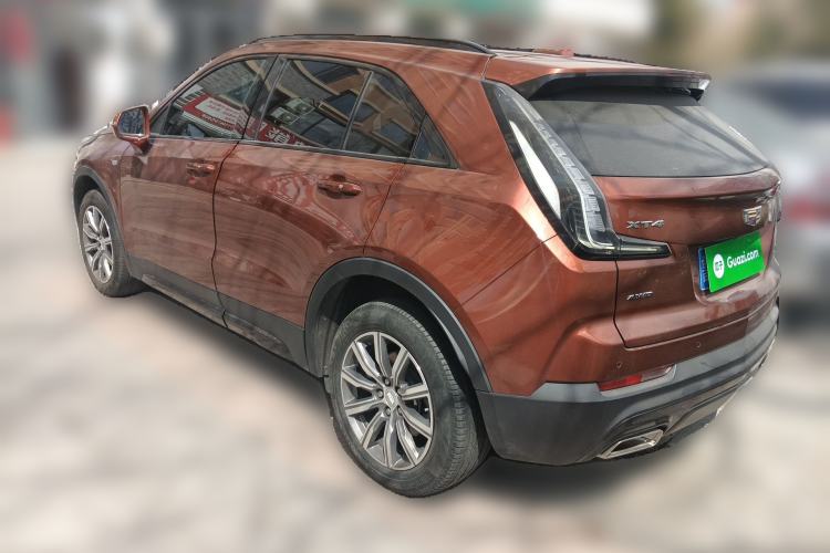 Used Cadillac XT4 2018 28T 4x4 Leading Sport Model Rear Left 45 Deg