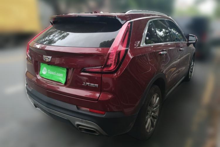 Used Cadillac XT4 2018 28T Two-Wheel-Drive Luxury Model Rear Right 45 Deg