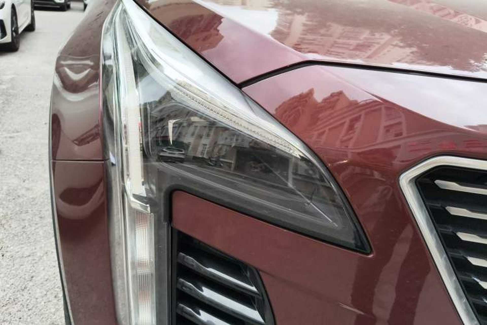 Used Cadillac XT4 2018 28T Two-Wheel Drive Tech Version Right Front Headlight