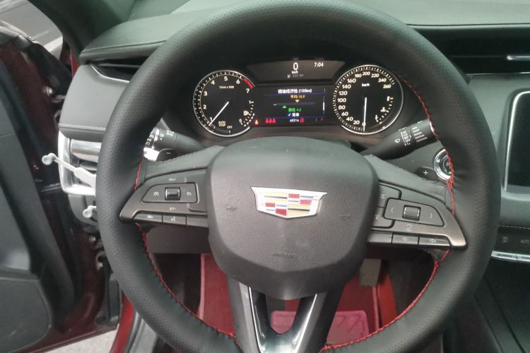 Used Cadillac XT4 2018 28T Two-Wheel Drive Tech Version Steering Wheel