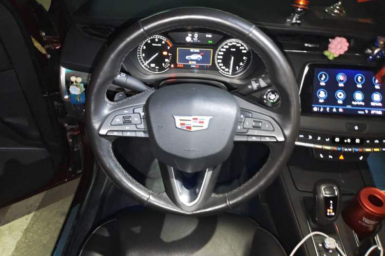 Used Cadillac XT4 2018 28T Two-Wheel Drive Leading Version Steering Wheel