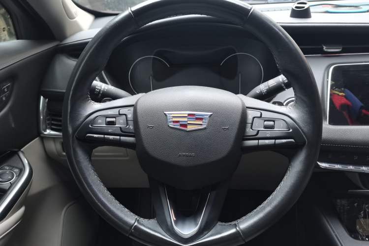 Used Cadillac XT4 2018 28T Four-Wheel Drive Leading Model Steering Wheel