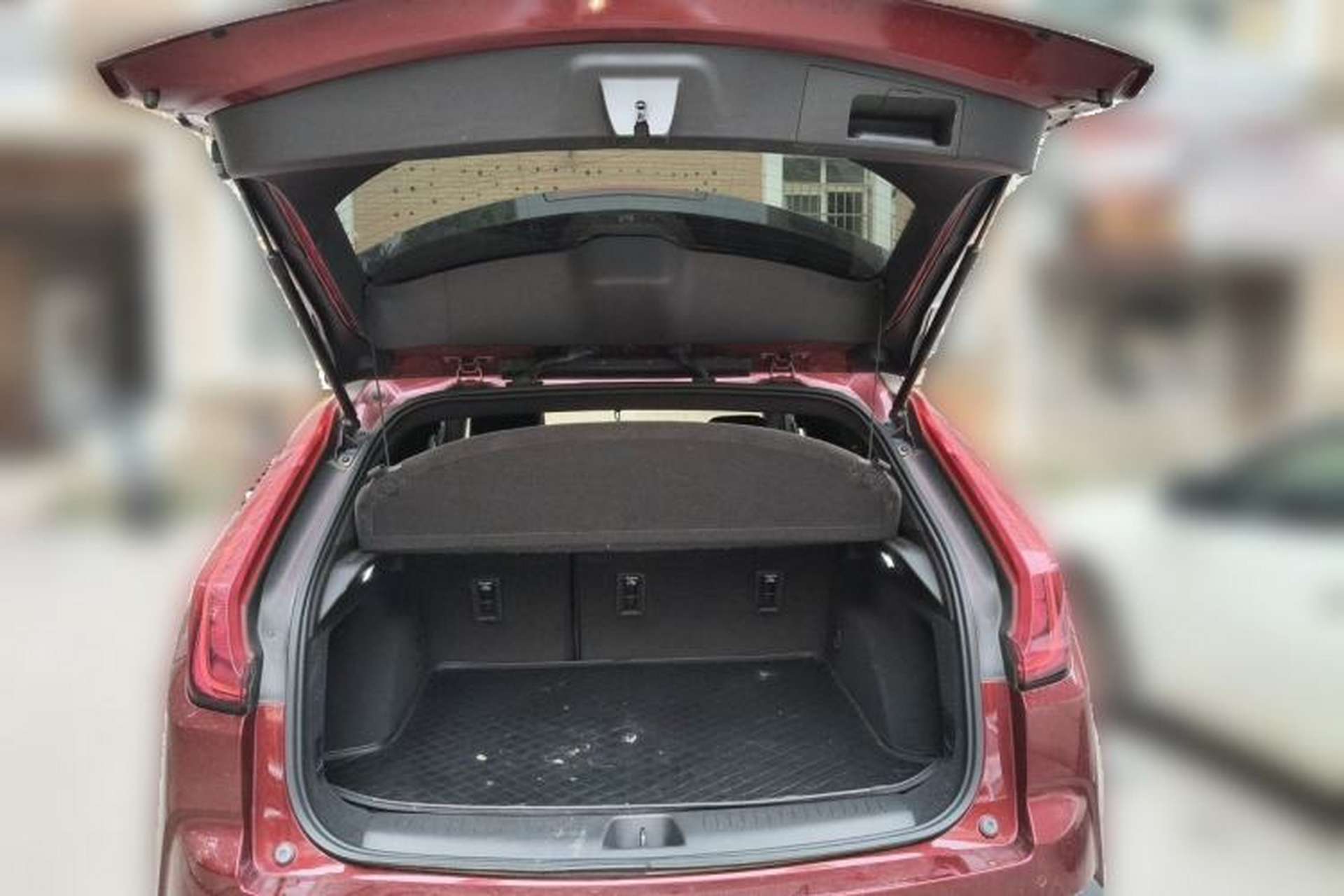 Used Cadillac XT4 2018 28T Two-Wheel Drive Tech Version Trunk