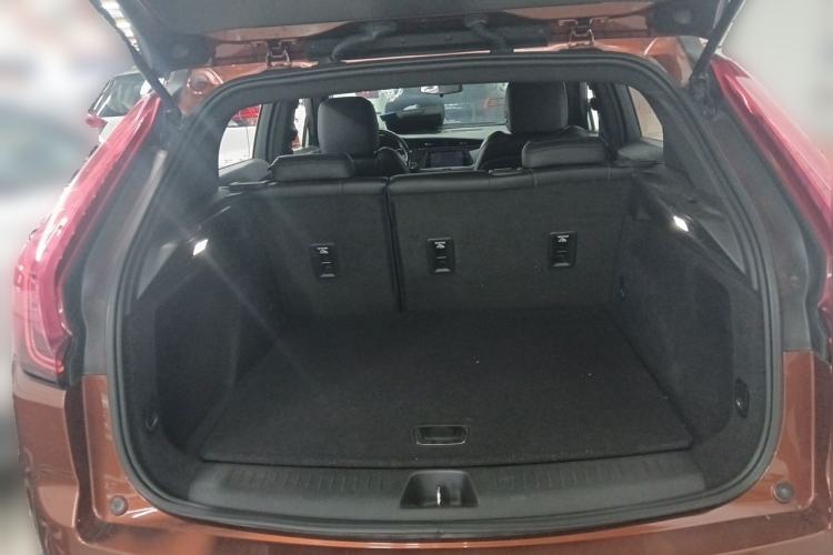 Used Cadillac XT4 2018 28T Two-Wheel Drive Tech Version Trunk
