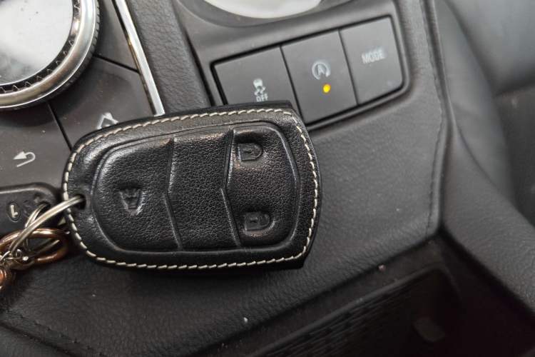 Used Cadillac XT4 2018 28T Two-Wheel Drive Tech Version Vehicle Key