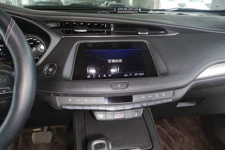 Used Cadillac XT4 2018 28T Two-Wheel Drive Leading Version Audio And AC Panel