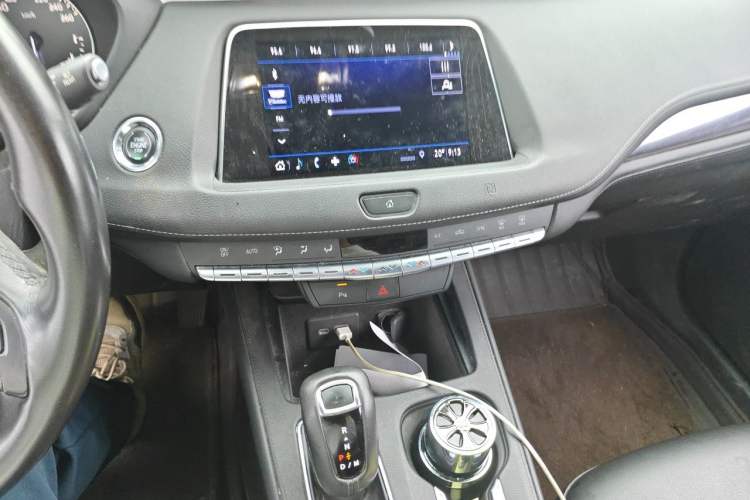 Used Cadillac XT4 2018 28T Two-Wheel Drive Tech Version Audio And AC Panel