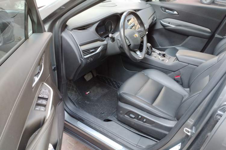 Used Cadillac XT4 2018 28T Two-Wheel Drive Leading Version Driver Seat