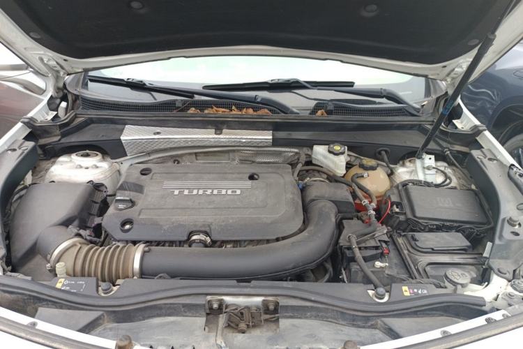 Used Cadillac XT4 2018 28T Two-Wheel Drive Tech Version Engine Bay