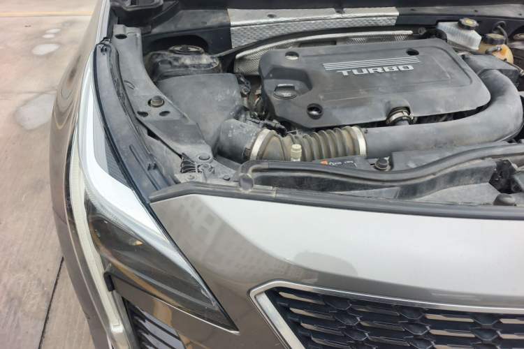 Used Cadillac XT4 2018 28T Two-Wheel Drive Leading Version Engine Bay Right