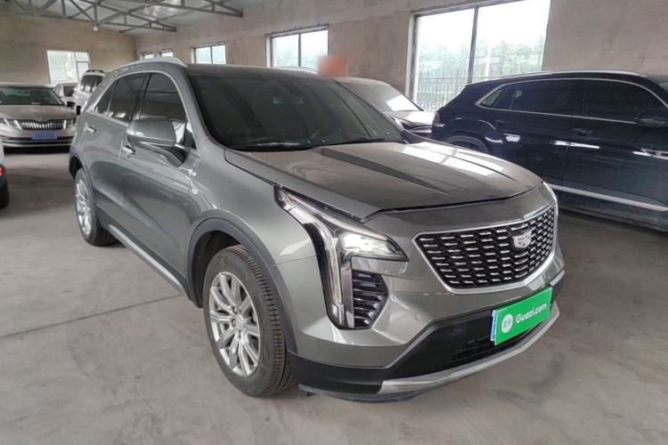 Used Cadillac XT4 2018 28T Two-Wheel Drive Leading Version Front Right 45 Deg