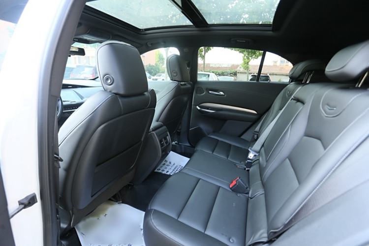 Used Cadillac XT4 2018 28T Two-Wheel Drive Leading Version Interior 5