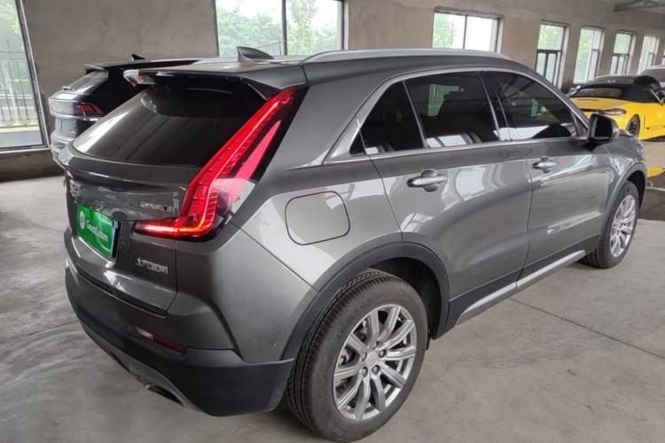 Used Cadillac XT4 2018 28T Two-Wheel Drive Leading Version Rear Right 45 Deg