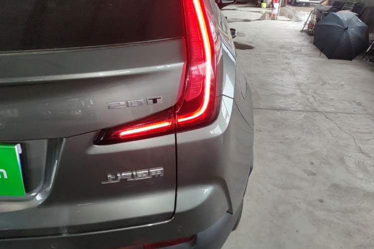 Used Cadillac XT4 2018 28T Two-Wheel Drive Leading Version Right Rear Taillight