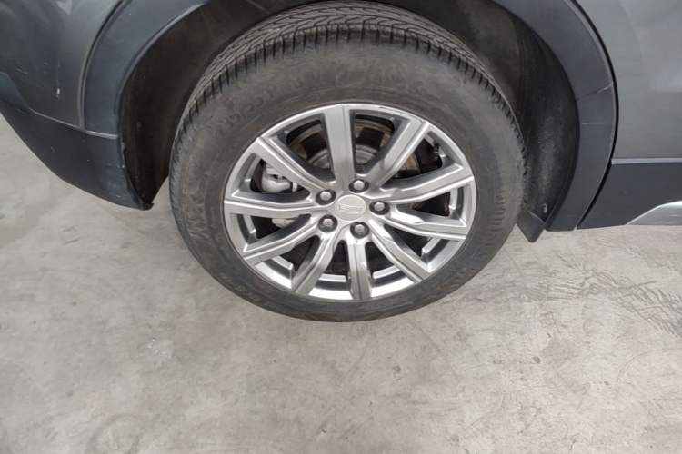 Used Cadillac XT4 2018 28T Two-Wheel Drive Leading Version Right Rear Wheel Hub