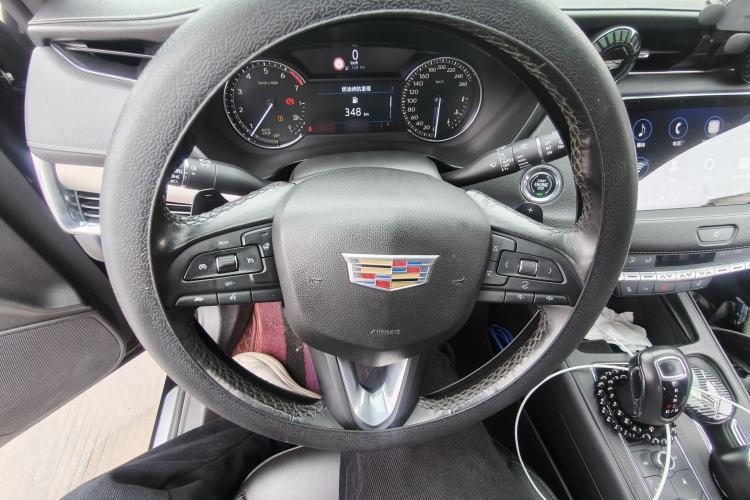 Used Cadillac XT4 2018 28T Two-Wheel Drive Leading Version Steering Wheel