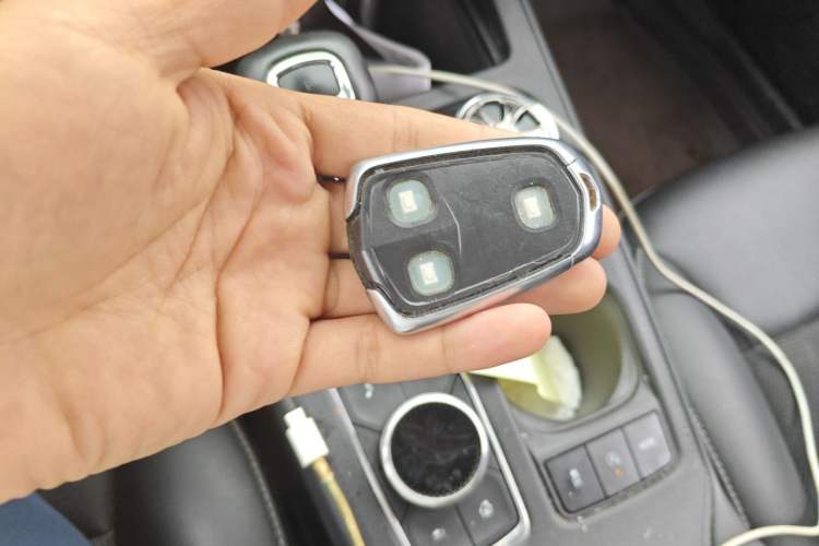 Used Cadillac XT4 2018 28T Two-Wheel Drive Tech Version Vehicle Key