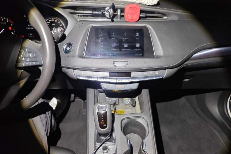 Used Cadillac XT4 2018 28T Two-Wheel Drive Tech Version Audio And AC Panel