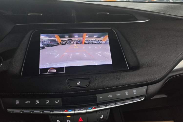 Used Cadillac XT4 2018 28T Two-Wheel Drive Leading Version Audio And AC Panel
