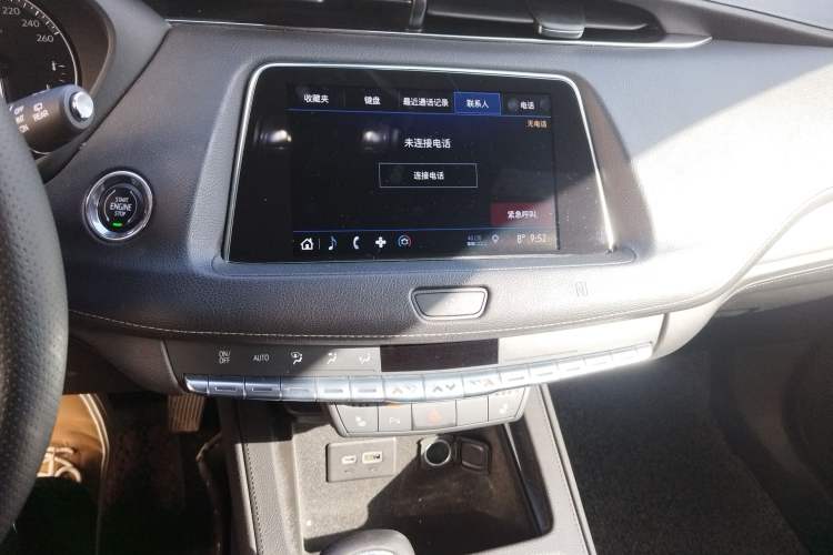 Used Cadillac XT4 2018 28T Two-Wheel-Drive Luxury Model Audio And AC Panel