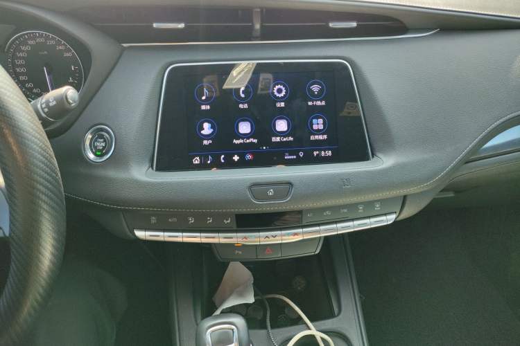 Used Cadillac XT4 2018 28T Two-Wheel Drive Tech Version Audio And AC Panel