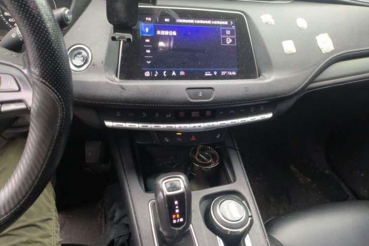 Used Cadillac XT4 2018 28T Two-Wheel Drive Leading Version Audio And AC Panel
