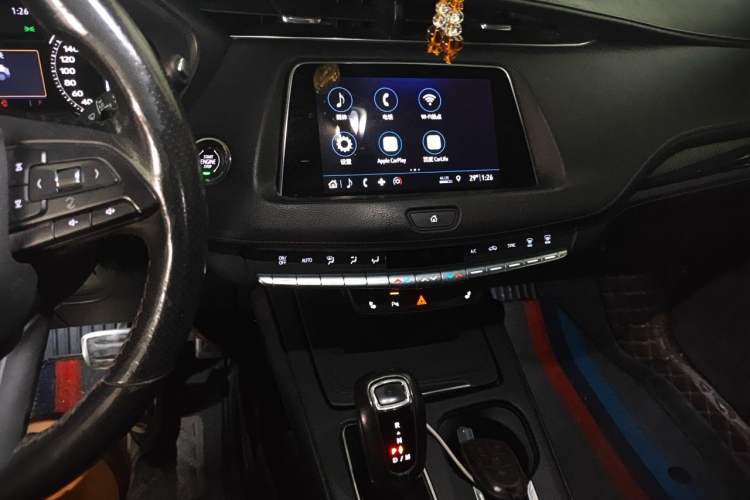 Used Cadillac XT4 2018 28T Two-Wheel Drive Luxury Sport Model Audio And AC Panel