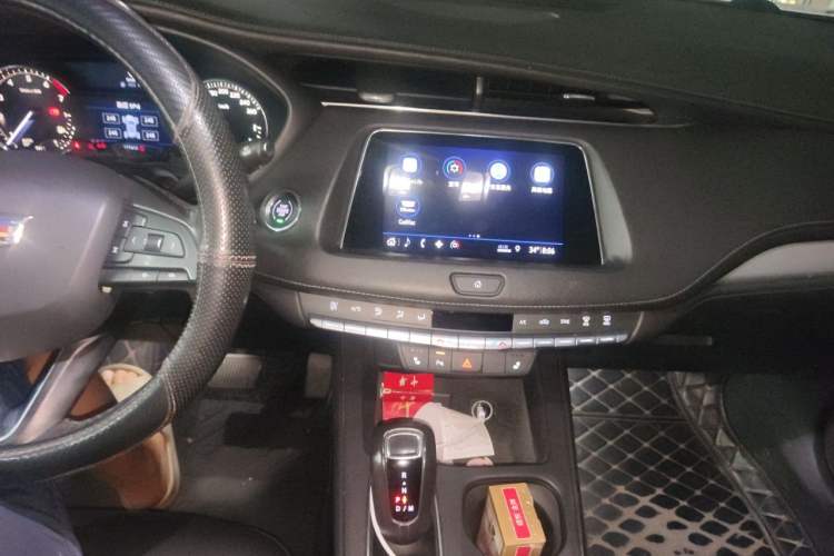 Used Cadillac XT4 2018 28T Two-Wheel-Drive Luxury Model Audio And AC Panel