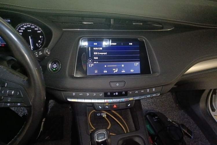 Used Cadillac XT4 2018 28T Two-Wheel-Drive Luxury Model Audio And AC Panel