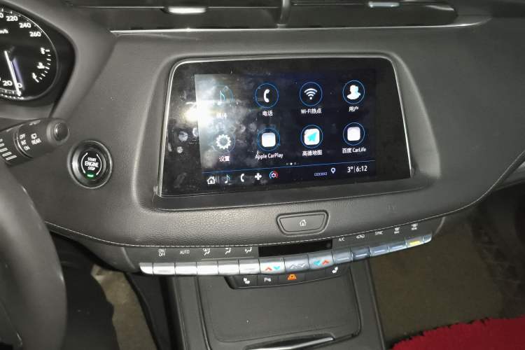 Used Cadillac XT4 2018 28T Two-Wheel-Drive Luxury Model Audio And AC Panel