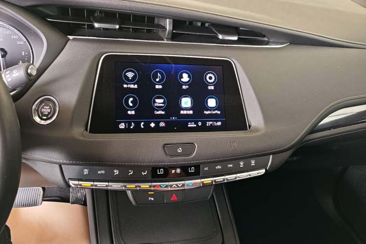 Used Cadillac XT4 2018 28T Two-Wheel Drive Tech Version Audio And AC Panel