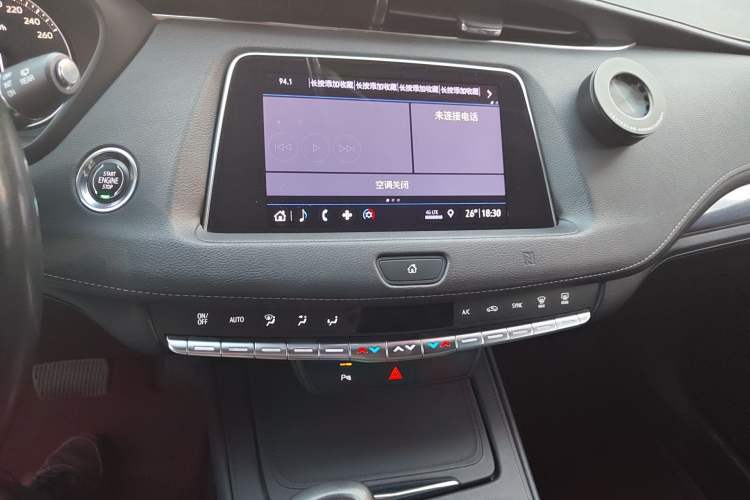 Used Cadillac XT4 2018 28T Two-Wheel Drive Tech Version Audio And AC Panel