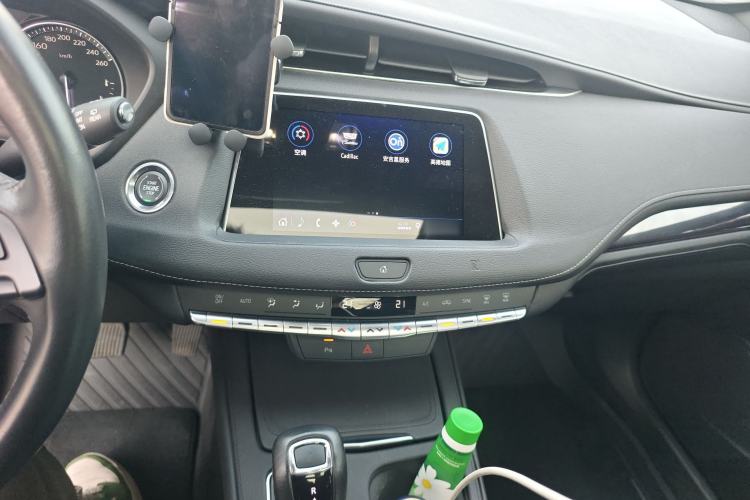 Used Cadillac XT4 2018 28T Two-Wheel Drive Tech Version Audio And AC Panel