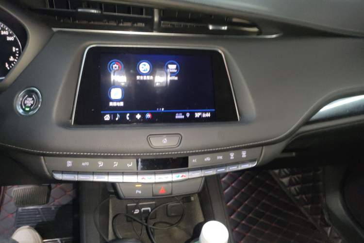 Used Cadillac XT4 2018 28T Two-Wheel Drive Tech Version Audio And AC Panel